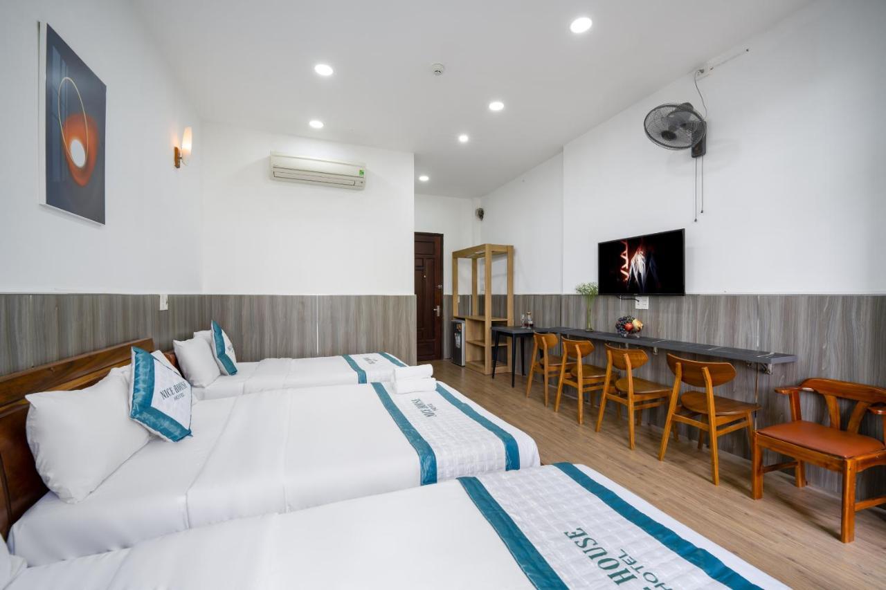 Nice House Hotel - Near My Khe Beach Da Nang Exterior photo