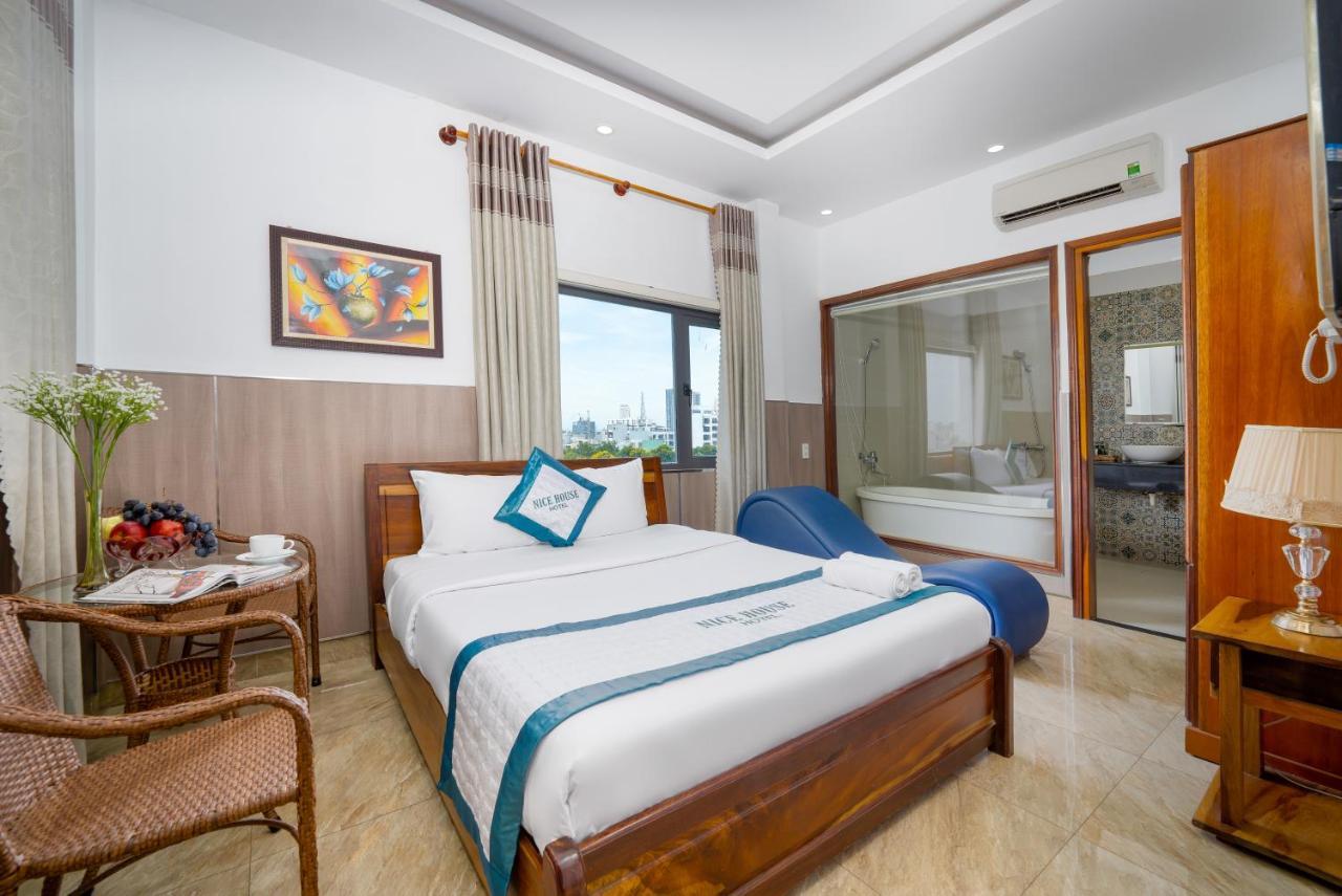 Nice House Hotel - Near My Khe Beach Da Nang Exterior photo