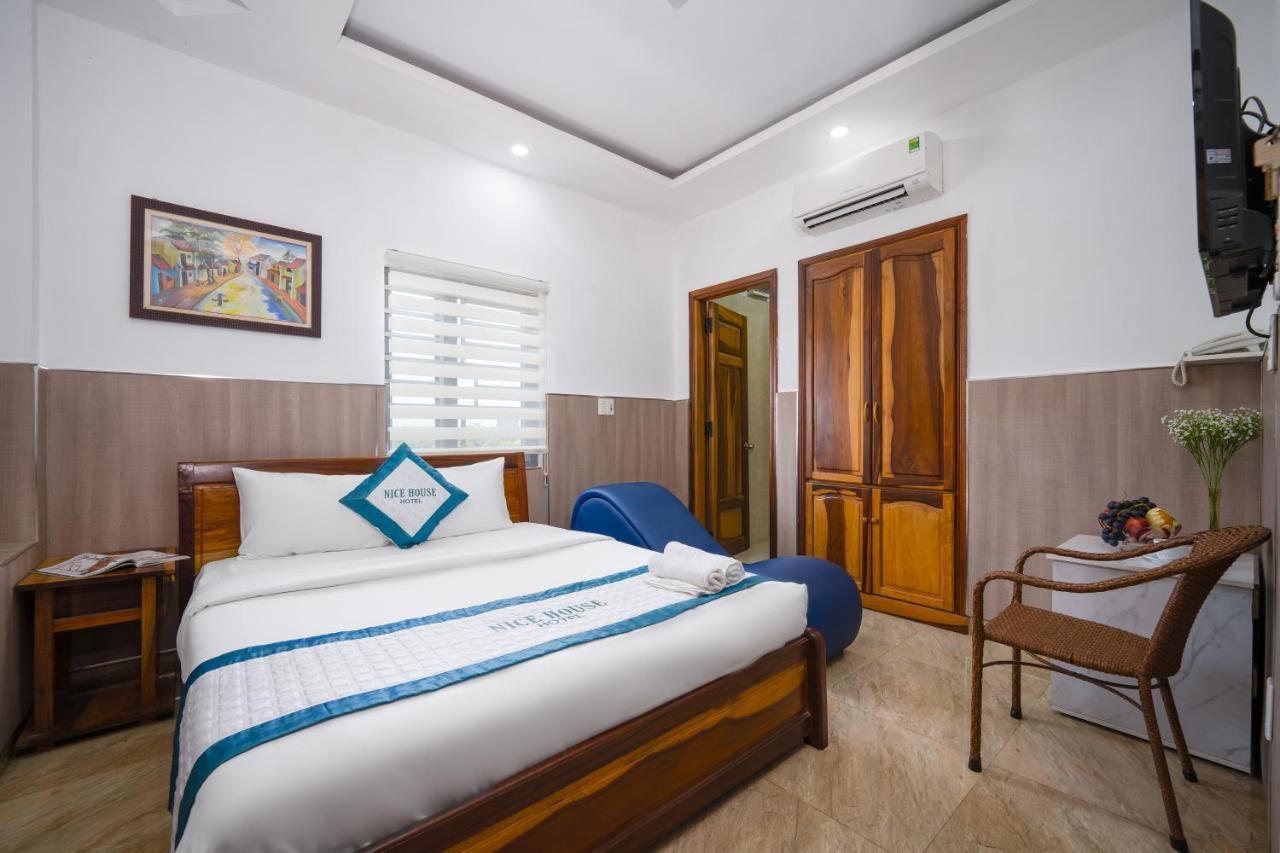 Nice House Hotel - Near My Khe Beach Da Nang Exterior photo
